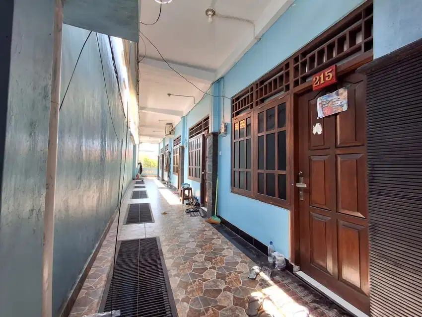 dijual rumah kost + toko denpasar timur