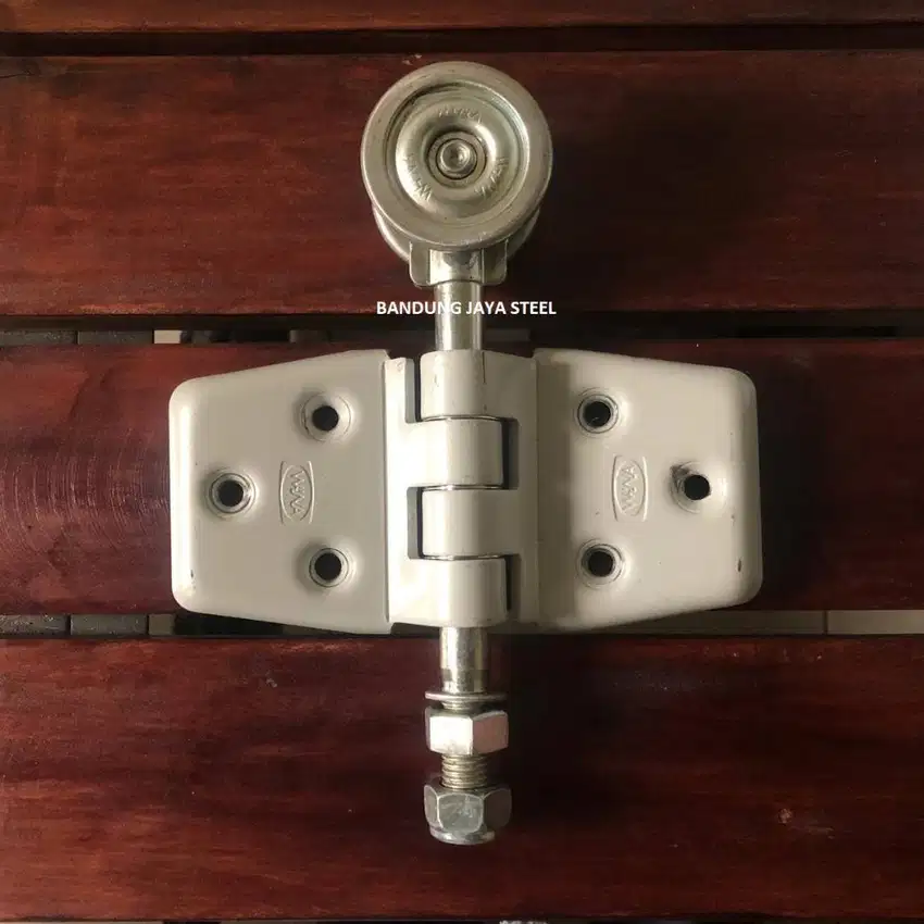 Aksesoris pintu garasi merk WINA SS, lengkap rel roda engsel dll