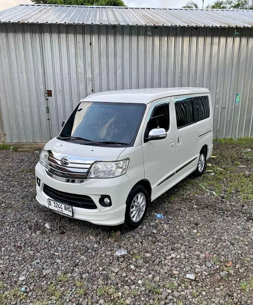 Daihatsu Luxio 2018 Bensin