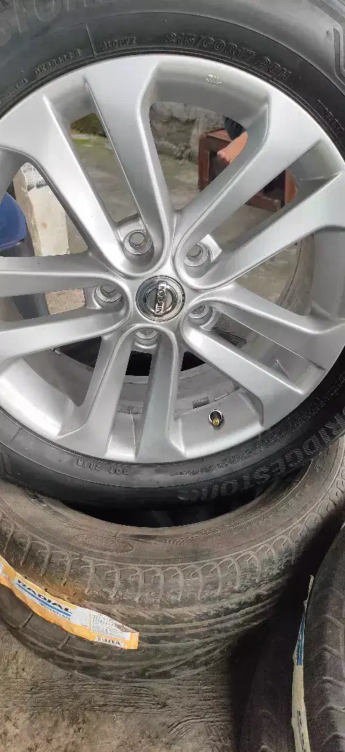 jual velg nissan juke r 17+ban