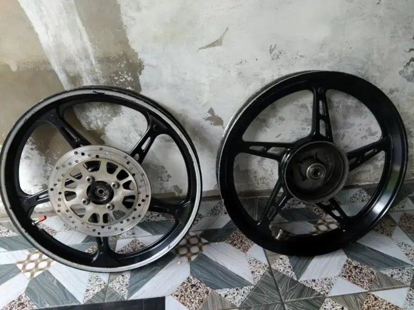 Jual velg Racing Jupiter z1 2012