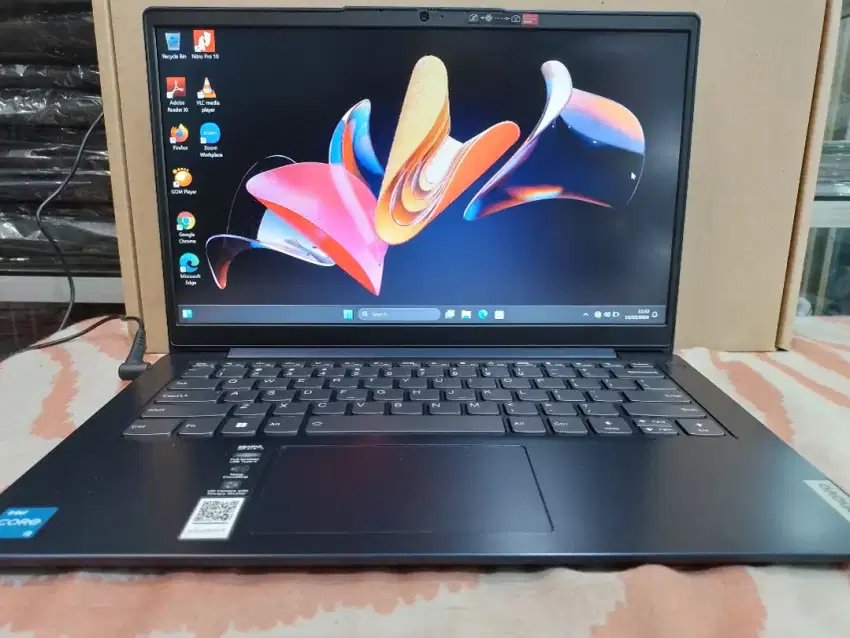 Laptop Lenovo Ideapad slim 3 intel core i3-1215U 1.20ghz