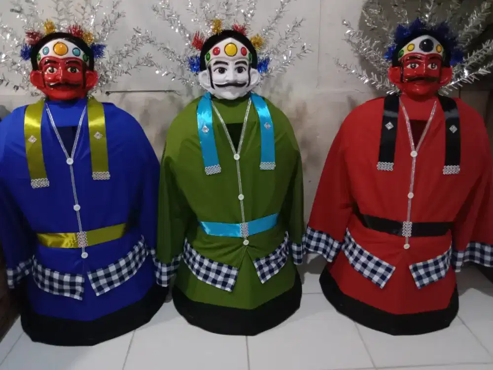 Uk 1m ondel2 topeng spons