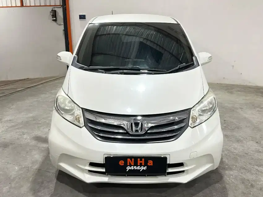 FREED E PSD AUTOMATIC 2012 FACELIFT ISTIMEWA