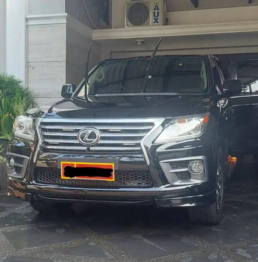 MURAH. FACELIFT 2014 LOOK. Lexus LX570 2010 vxr vx 200 luxury vx200