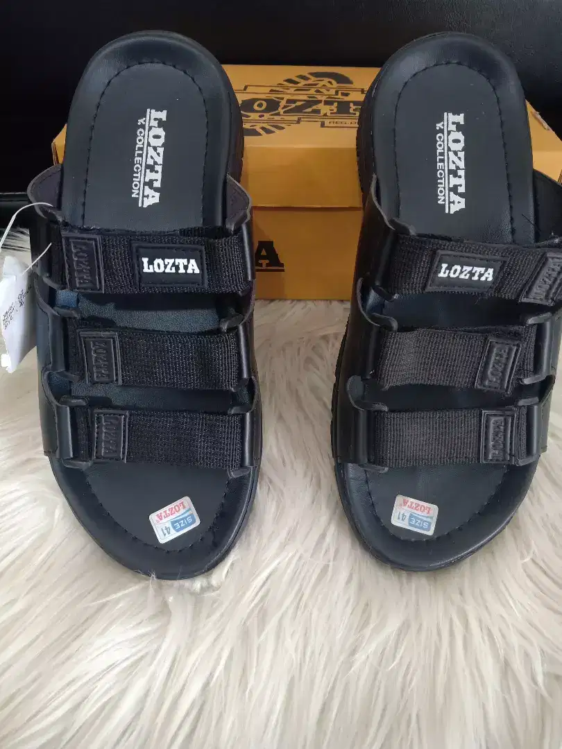 Sandal Lozta size 41