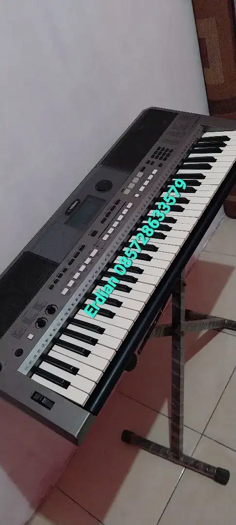 Keyboard YAMAHA PSR E443