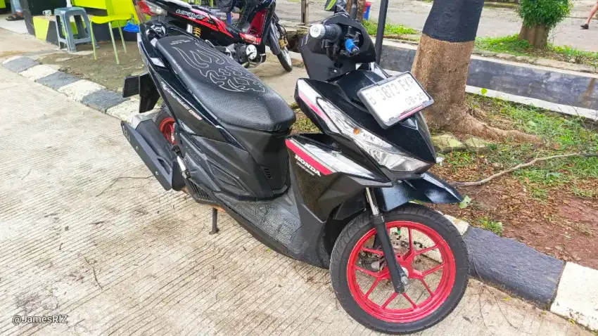 Dijual Honda Vario 125 LED thn 2017