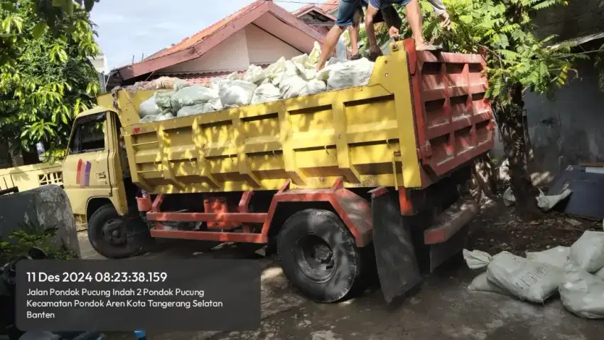 Jasa buang puing sampah