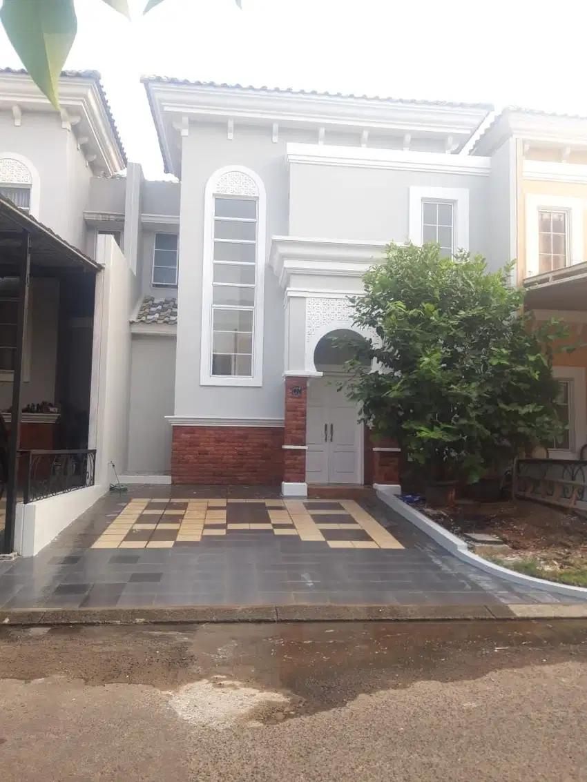 Dijual cepat cluster Alicante Gading Serpong 2 lantai 8x18