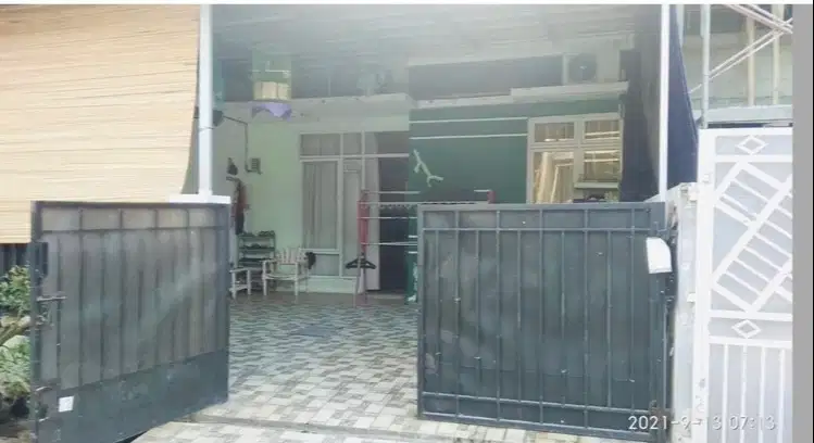 Di jual rumah di Kranggan pondok gede.