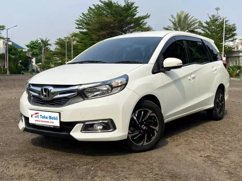 DP 8 juta Honda Mobilio 1.5 E AT 2018 Putih Low KM