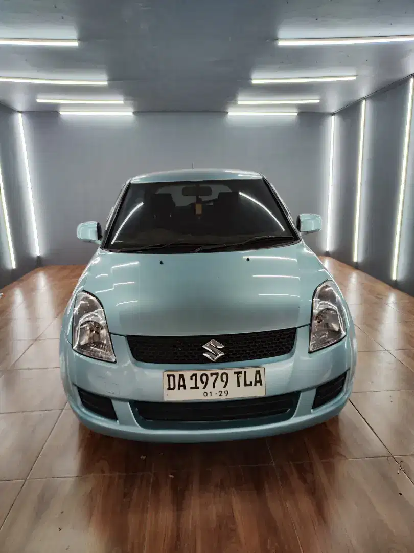 Suzuki Swift ST AT tahun 2008, wrna favorit DP 29JT