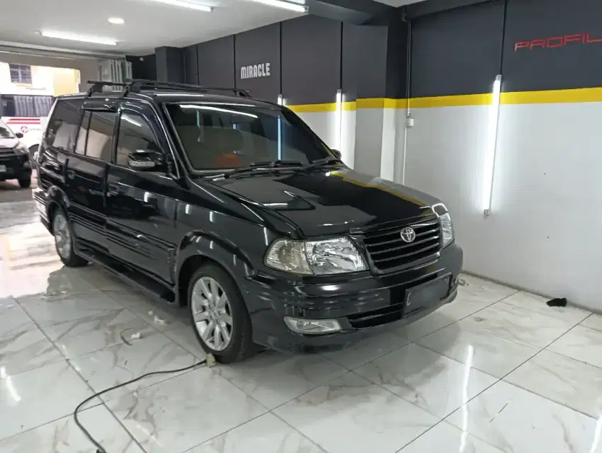 Jual Toyota Kijang Krista th 2003 matic Hitam D Bandung