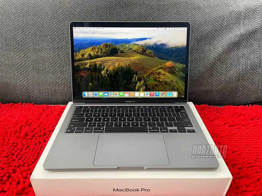 MACBOOK PRO 2020, Apple M1, SSD 512 Gb, RAM 8 Gb