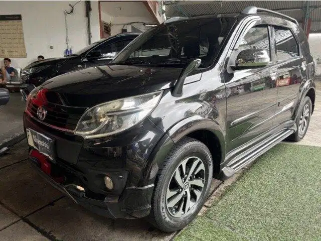 Pajak Panjang Toyota Rush 1.5 TRD Sportivo 7 Bensin-AT 2015 Hitam 3LS