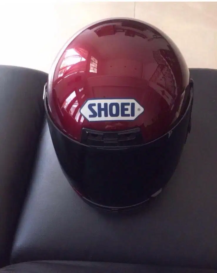 Helm motor shoei