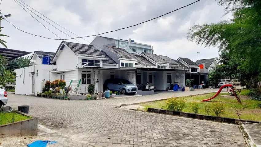 Rumah Dijual Dekat BINTARO 4 Menit ke Gerbang Tol Pondok Aren SHM