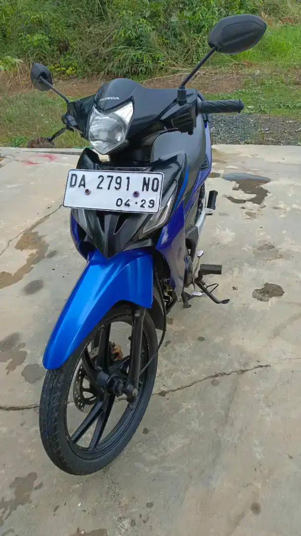 Dijual honda revo 2008