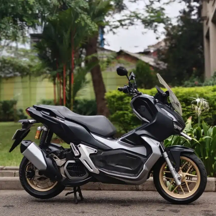 HONDA ADV 150 ABS HITAM 2021 LOW KM ISTIMEWA PAJAK HIDUP