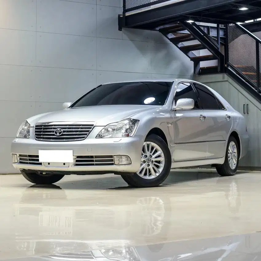 TOYOTA CROWN ROYAL SALOON 2007 ANTIK KONDISI ISTIMEWA TERMURAH