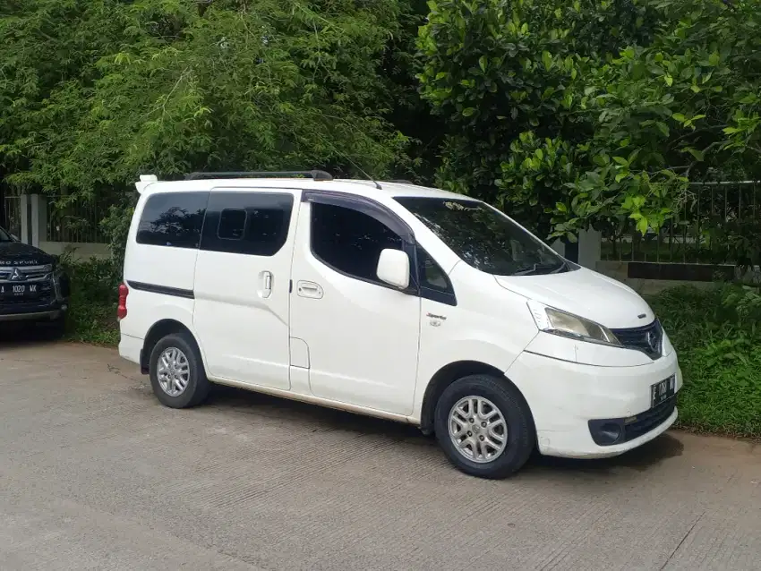 NISSAN EVALIA XV 2012 PUTIH