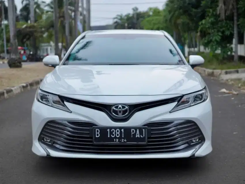 Toyota Camry 2.5 V AT 2019 Putih mutiara