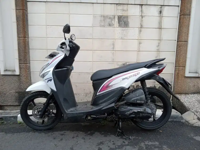 Honda Beat pop tahun 2015 surat surat komplit B dki