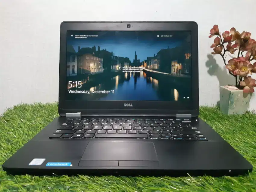 Laptop UltraBook DELL Latitude E7270 12.5inch Core i5 8/256GB MURAH