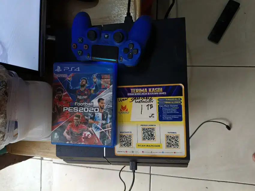 Paket siap main PS 4 Fat 1TB + Tv 32 inch merk coocaa