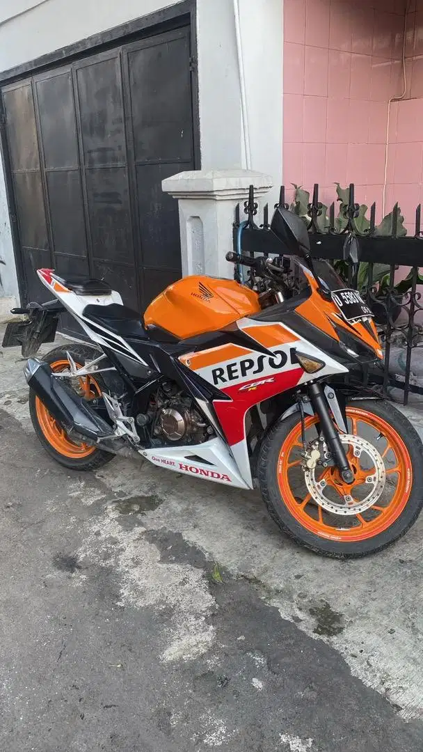 MOTOR CBR ANTIK KM RENDAH MULUS