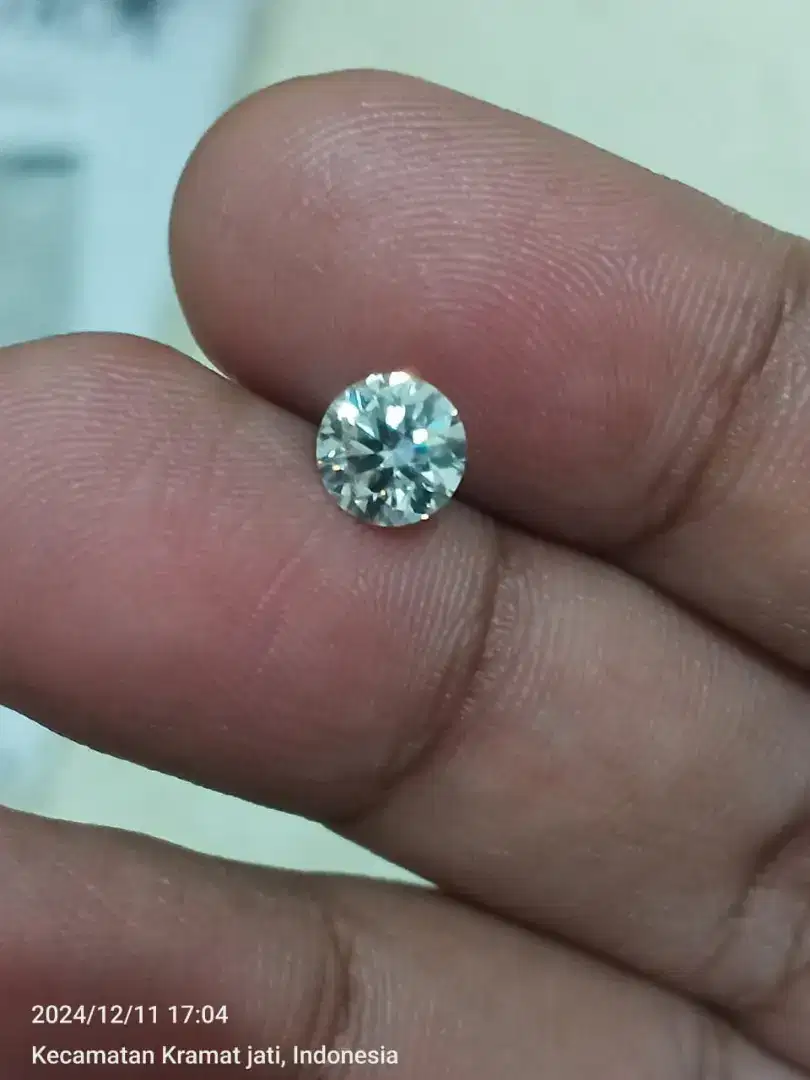 Berlian White Moissanite (1.00 ct)