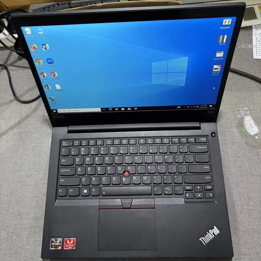 Lenovo Thinkpad E495 Ryzen 5pro 8/256GB Vga Amd Radeon  VR2/NK