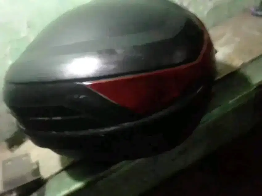 Box Givi bekas muat buat helm sama yg lain