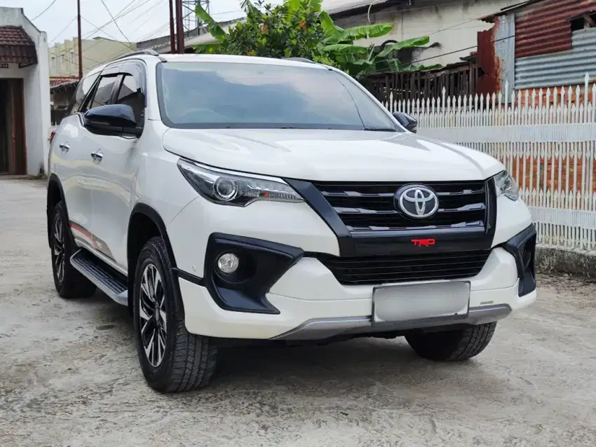 (KM 51RB) TOYOTA FORTUNER TRD 2.4 DIESEL MATIC 2019/2020