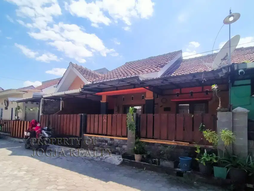 RUMAH DIJUAL DALAM PERUMAHAN DI WIROKERTEN BANGUNTAPAN YOGYAKARTA