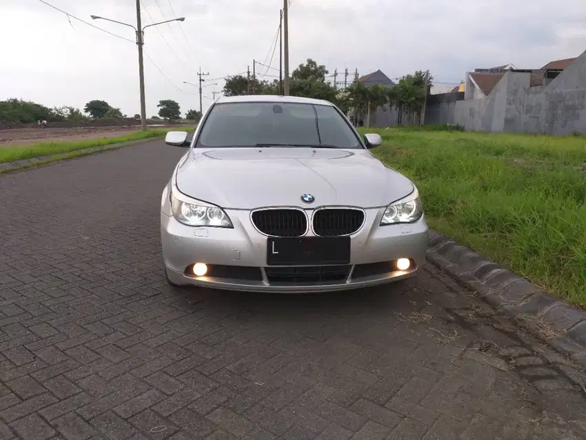 2004 BMW E60 520i AT Silver Metallic