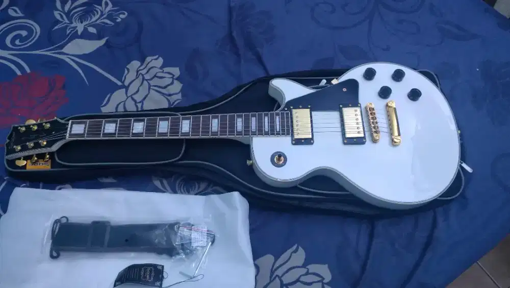 Gitar Sqoe series SE LP 300 Ori New