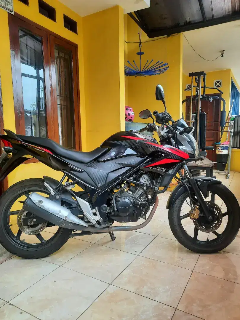 TT / JUAL CEPAT CB150R