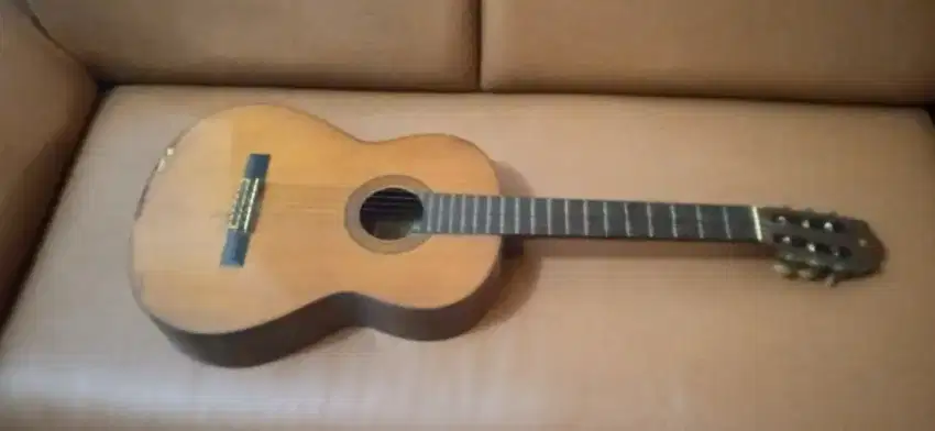 Gitar Yamaha g235 asli jepang