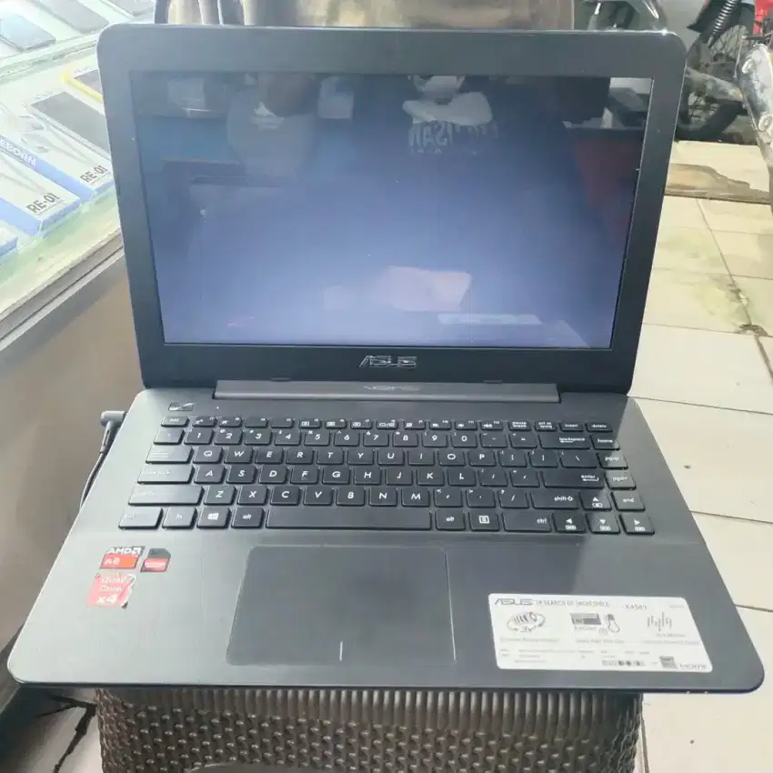 Laptop gaming anti lelet dgn ssd laptop asus x454y 2.2ghz ssd256gb