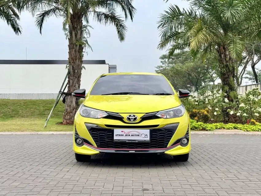 TOYOTA YARIS (2018)