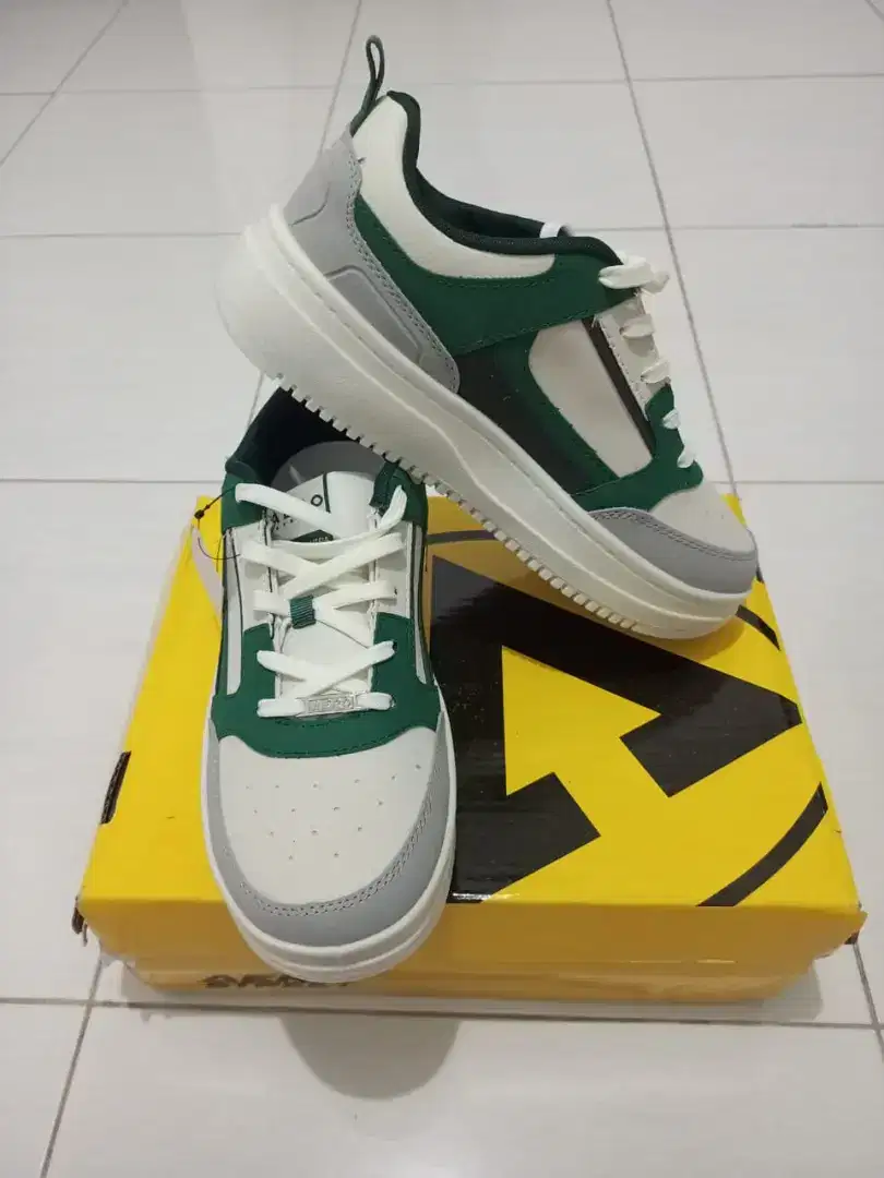 Sepatu Sneakers Aerostreet Brooklyn Natural Hijau Tua Kualitas Terbaik