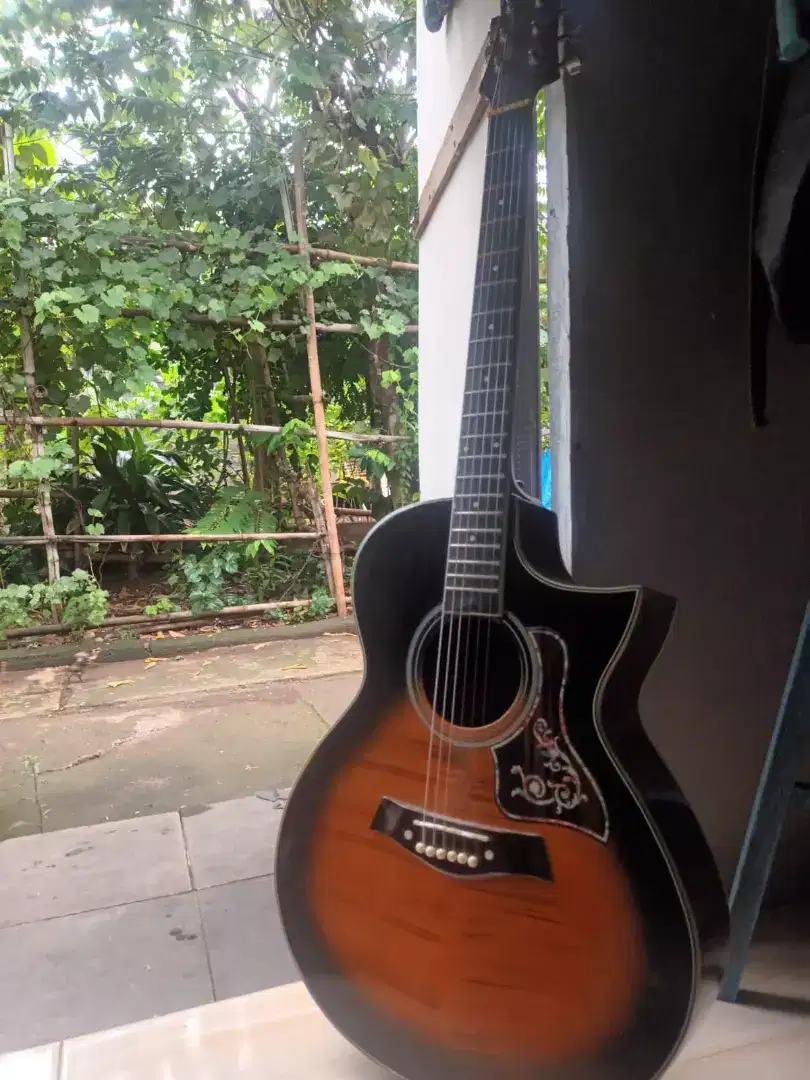 gitar cort model kekinian