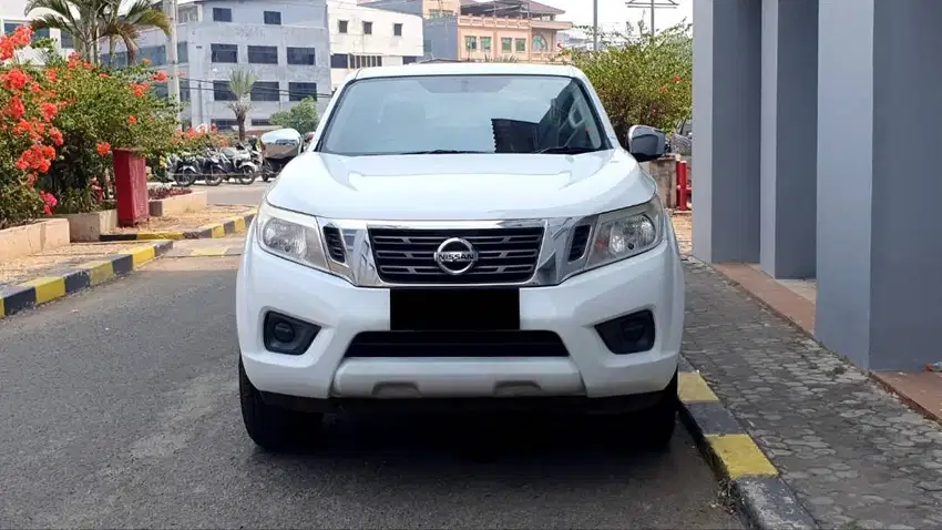 Nissan Navara 2.5 SL 4x4 Diesel Double Cabin Manual 2018 LOW KM Antik