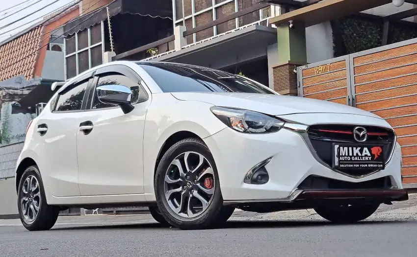 Mazda 2 R Limited A/T NIK 2018 PROMO MURAH CASH BACK