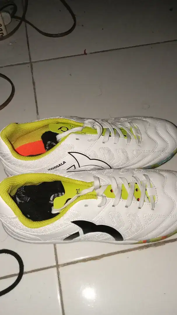 Sepatu futsal original