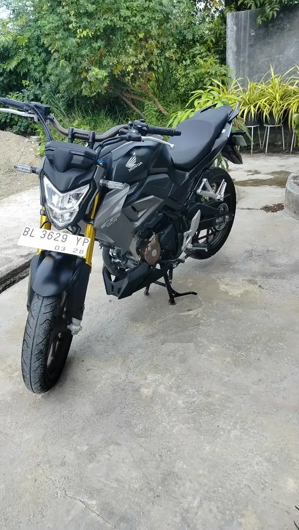 Dijual Honda CB 150R tahun 2023