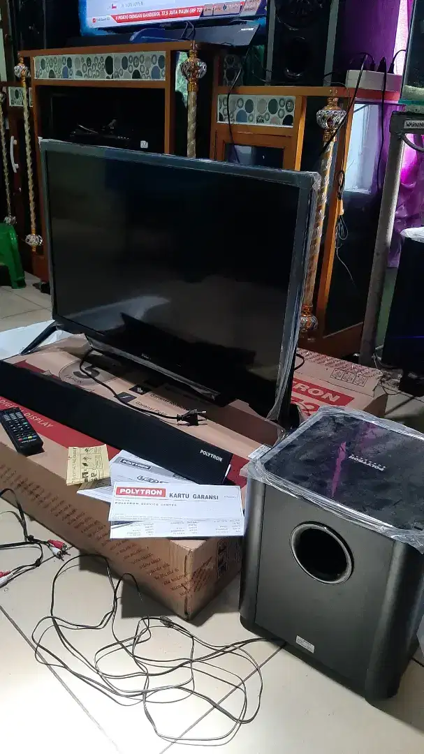 Tv polytron 32inc speaker + soundbar