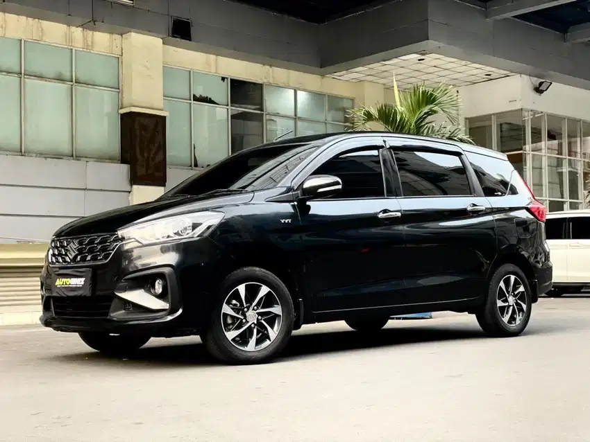 SUZUKI ERTIGA 1.4 GX HYBRID 2022 HITAM